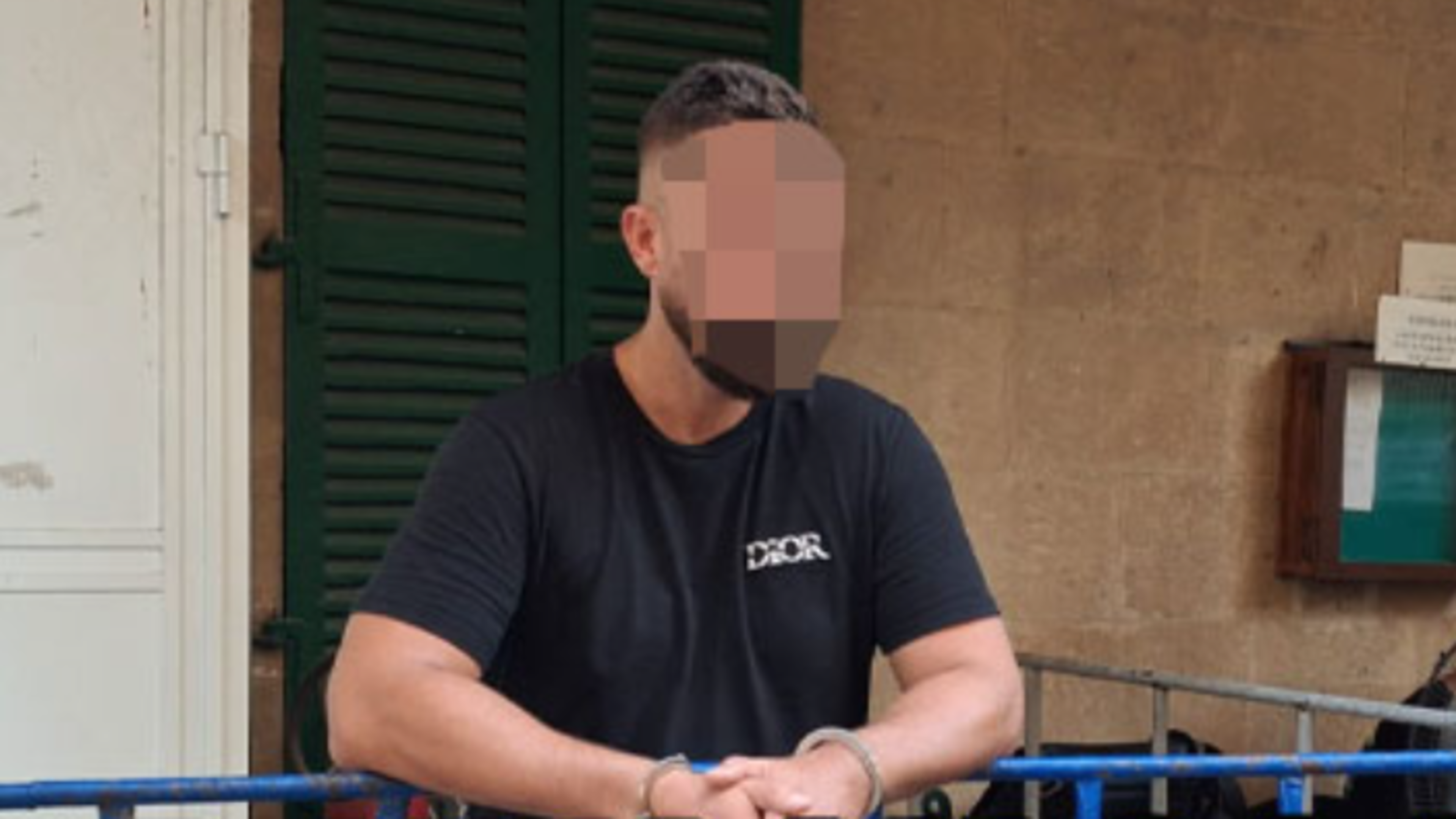 Politie Cyprus breekt het hoofd over mysterieuze Nederlander na diefstal uitgaansleven: ’Hoe is hij binnengekomen?’